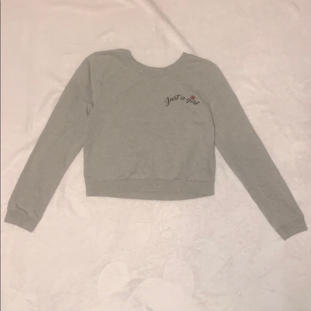 Cropped long sleeve shirt